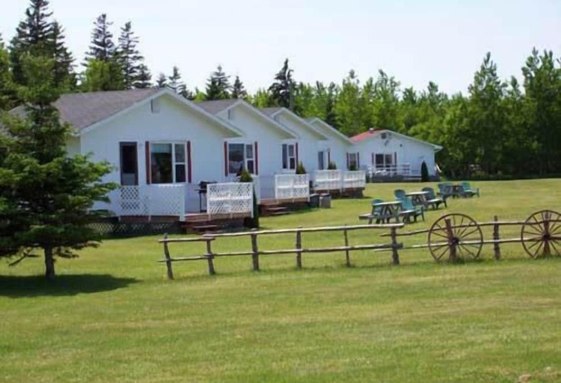 Baywatch Lighthouse Cottages & Motel