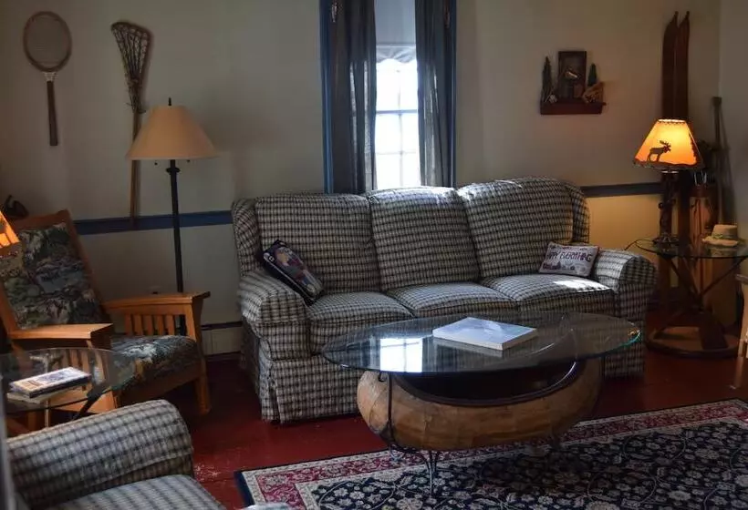 Aamiaismajoitus (B&B) New Hampshire Mountain Inn