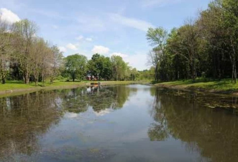צימר Saint Huberts Lodge
