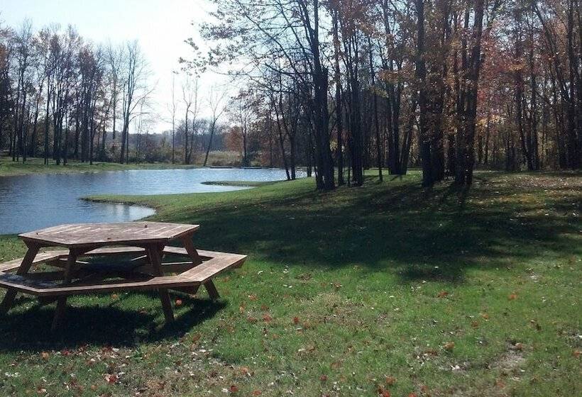 צימר Saint Huberts Lodge