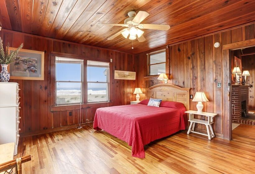 Charming Oceanfront Beach House By Redawning