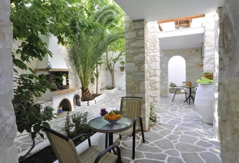 ホテル Alexandros Studios