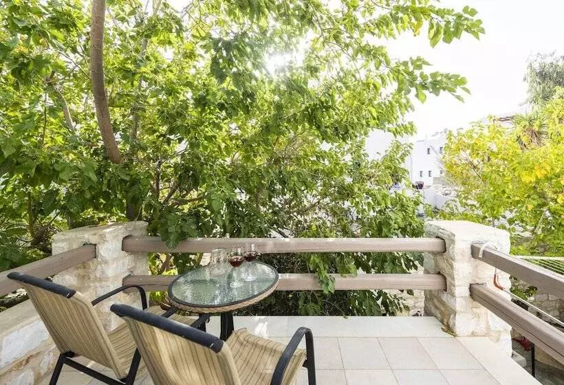 ホテル Alexandros Studios