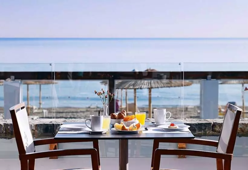 ホテル Atlantica Akti Zeus