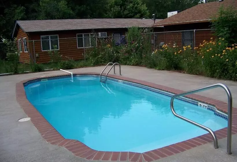 هتل Canyon Lake Resort