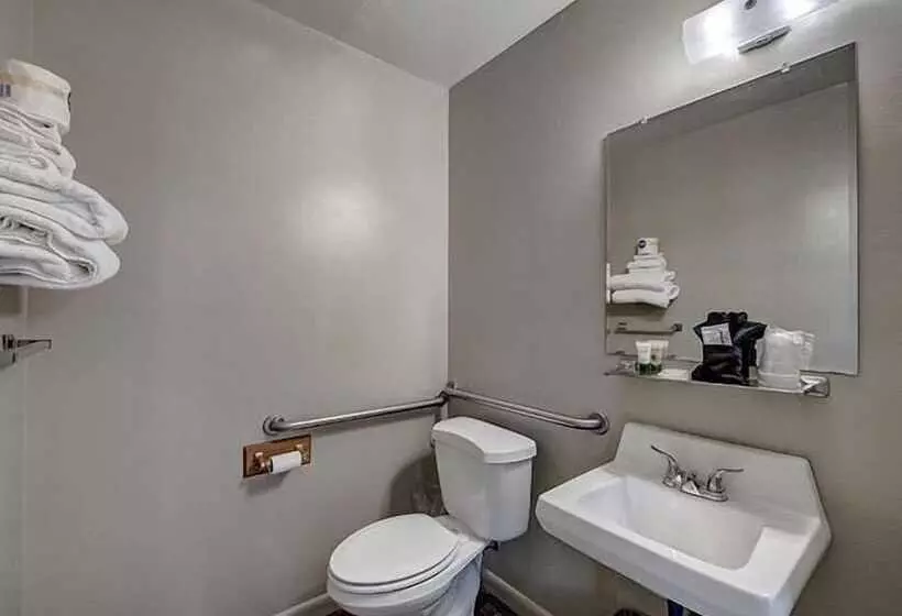 هتل Canyon Lake Resort