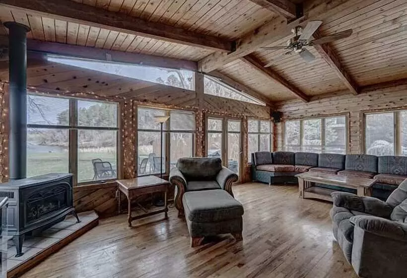 هتل Canyon Lake Resort