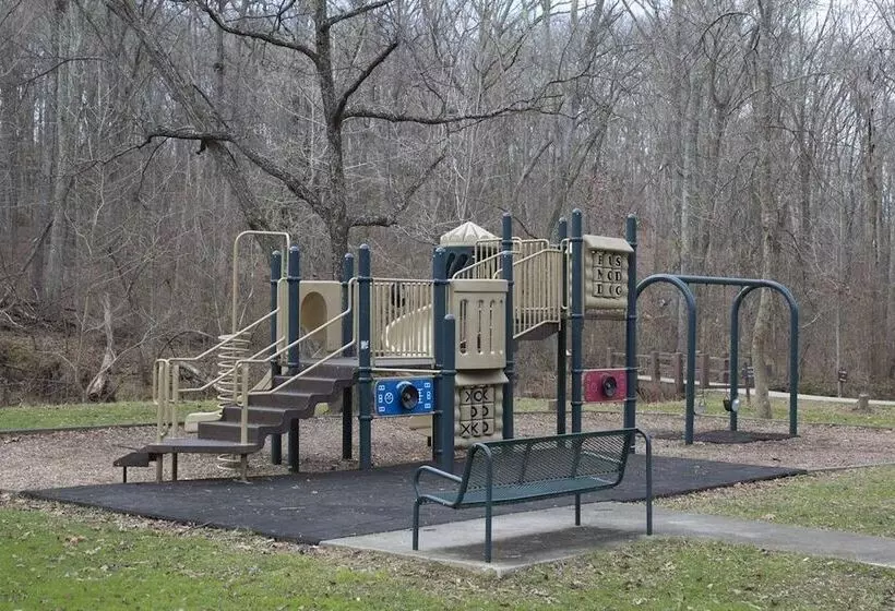 Hotelli Giant City Lodge