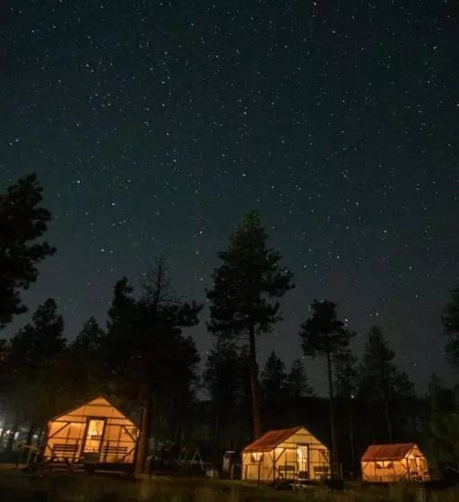 Hotelli Kumsheen Rafting Resort