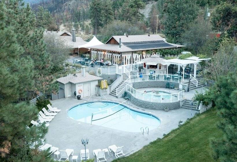 Szálloda Kumsheen Rafting Resort