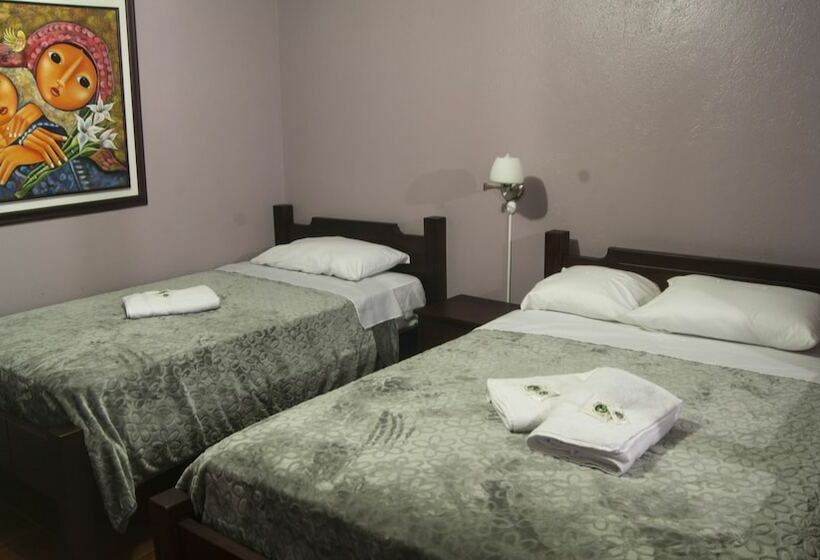 בית מלון כפרי La Belle Vue Lodge