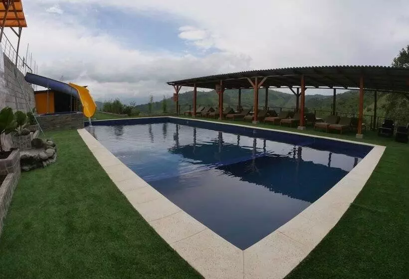 ホテル La Belle Vue Lodge