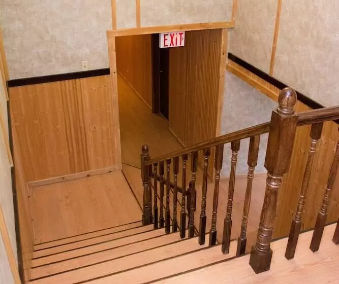 Hotelli Mayflower Inn And Adventures