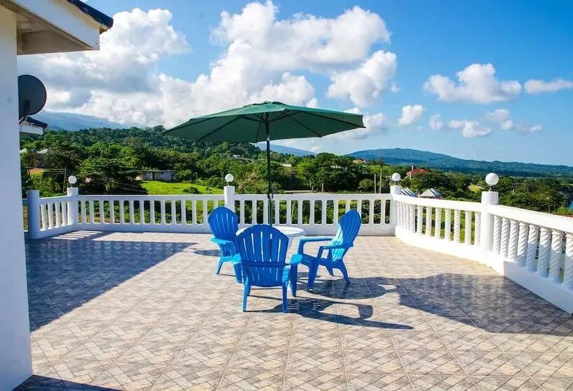 هتل Villa Juanita