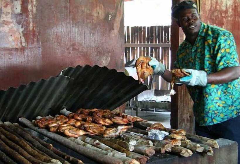 هتل Villa Juanita