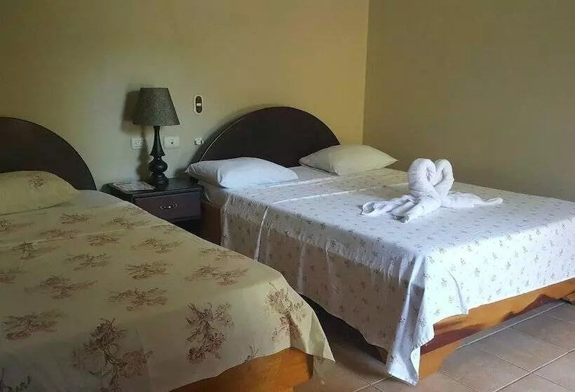 Hotelli Vista Al Tortuguero