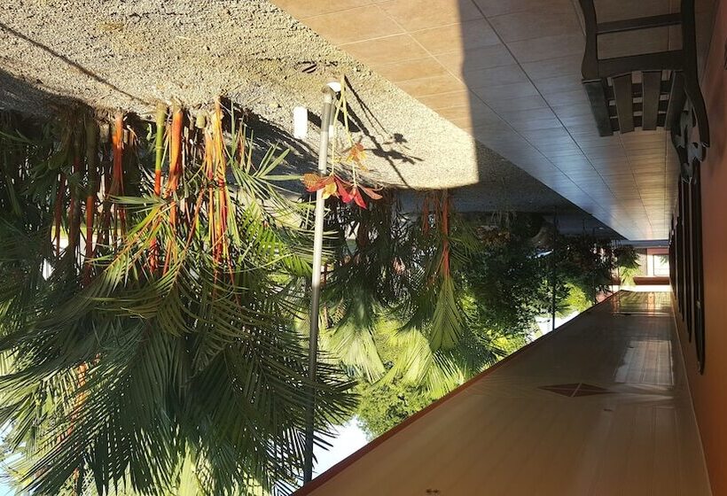 هتل Vista Al Tortuguero