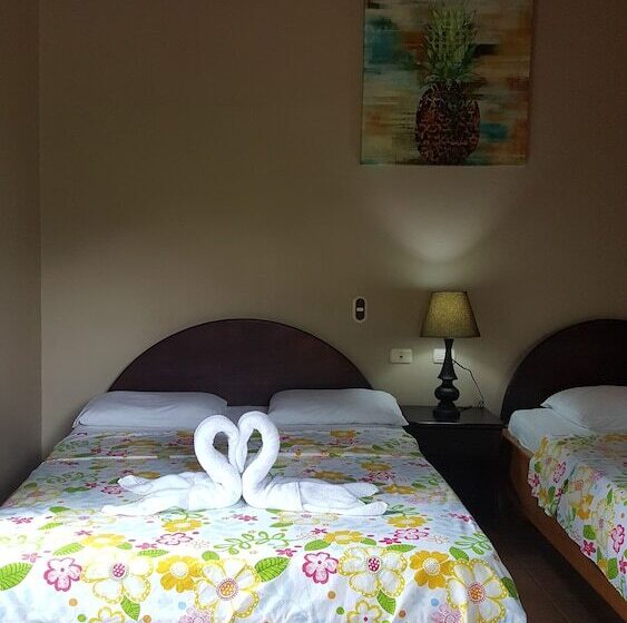 هتل Vista Al Tortuguero