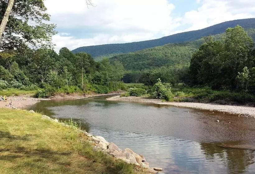 Hotelli Xenia Resort