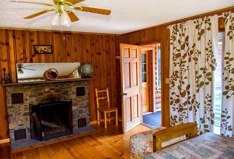 בית מלון כפרי Xenia Resort