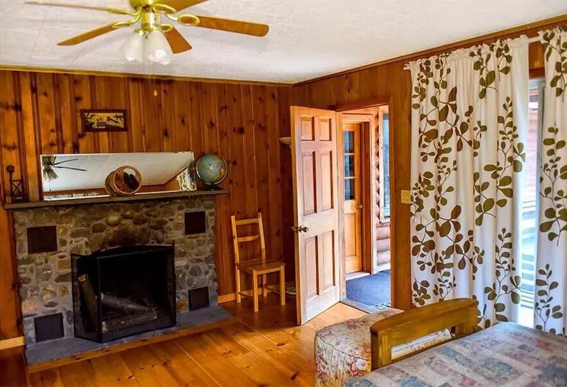 Hotelli Xenia Resort