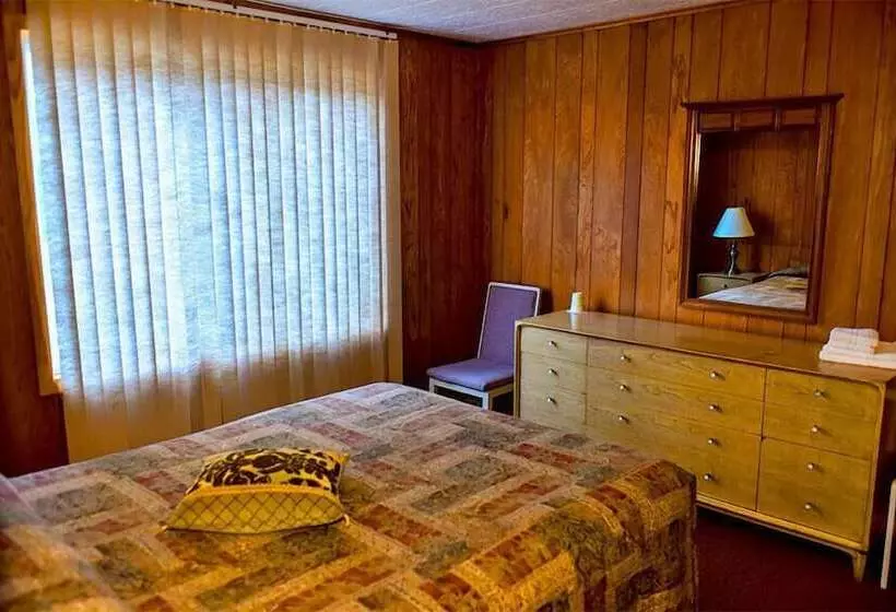 Hotelli Xenia Resort