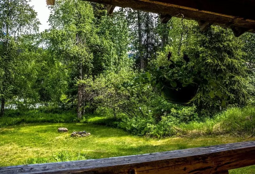 Midnight Sun Log Cabins