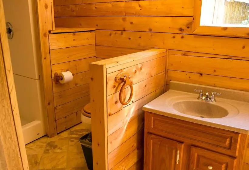 Midnight Sun Log Cabins