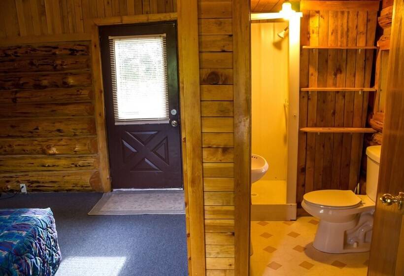 Midnight Sun Log Cabins