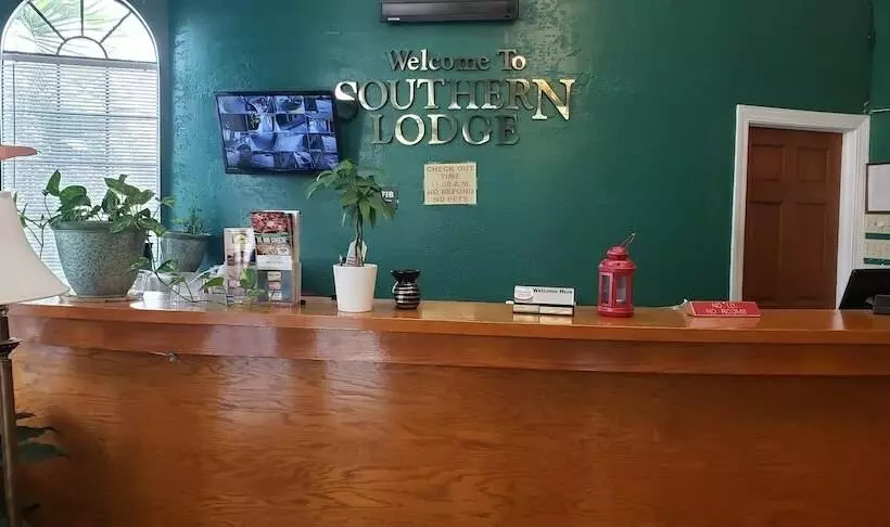 モーテル Southern Lodge & Suites