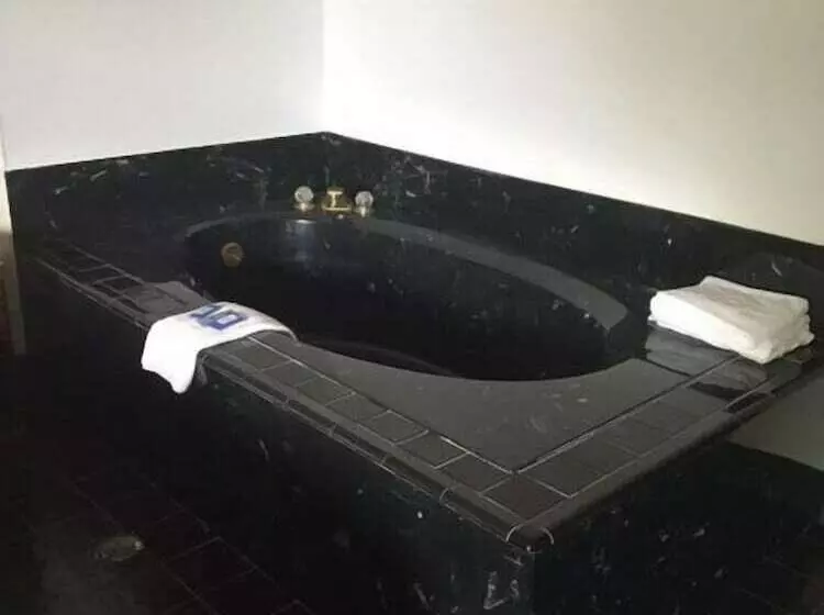 モーテル Southern Lodge & Suites