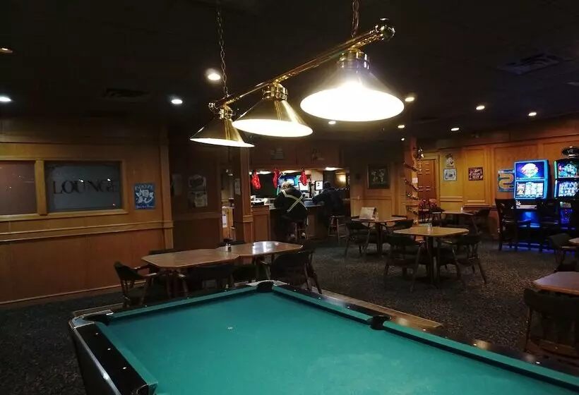 Motelli The Ritz Cafe And Motor Inn