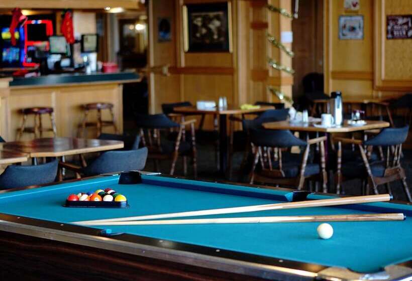 Motel The Ritz Cafe And Motor Inn