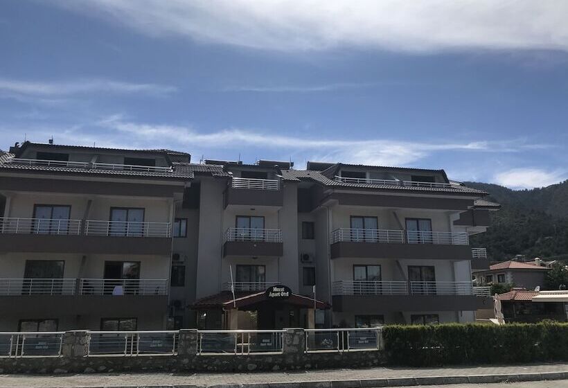 Murat Apart