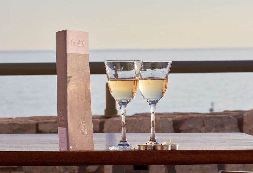 פנסיון Callisto Seaside Homes & Suites