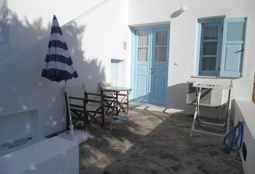 ペンション Kavalieros Studios