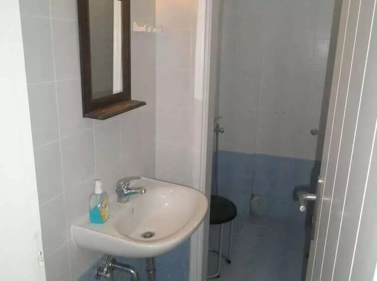 ペンション Kavalieros Studios