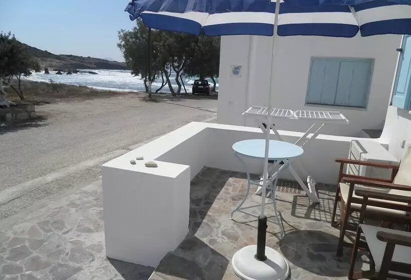 ペンション Kavalieros Studios