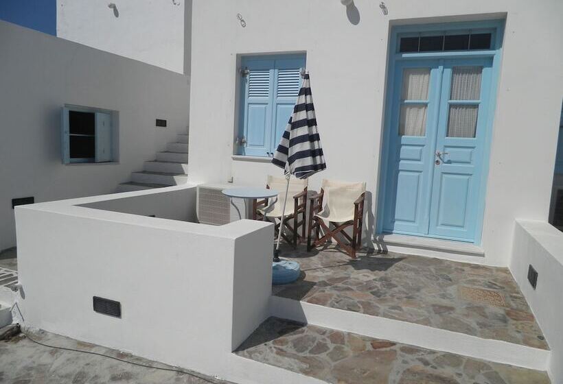 بنسيون Kavalieros Studios