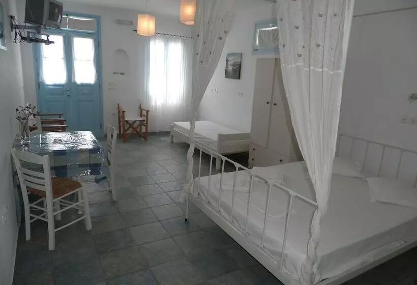 ペンション Kavalieros Studios