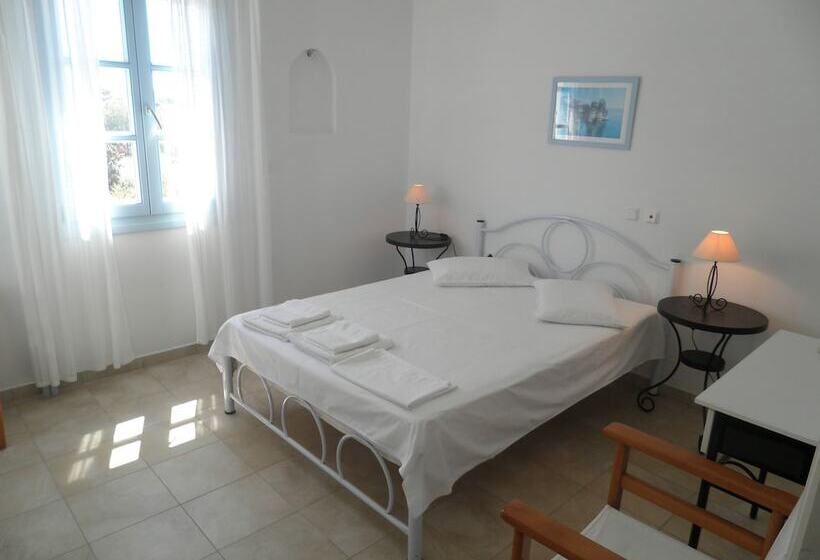 بنسيون Kavalieros Studios