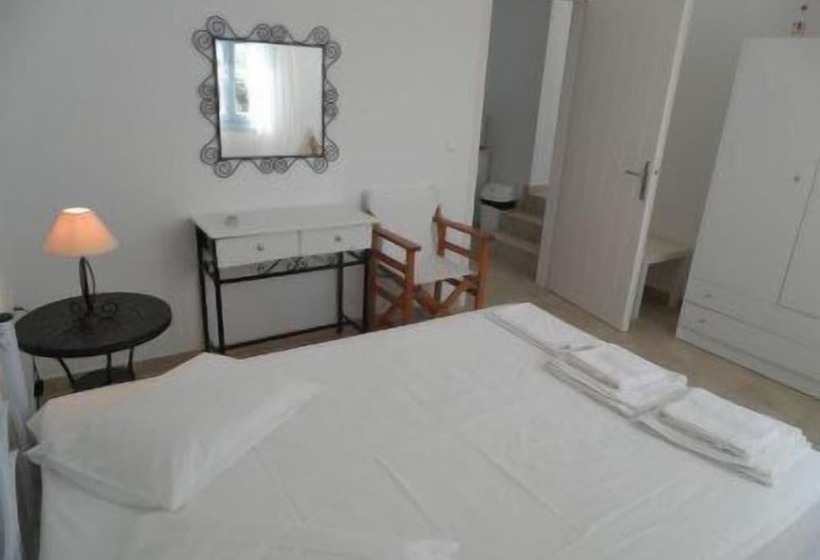 بنسيون Kavalieros Studios