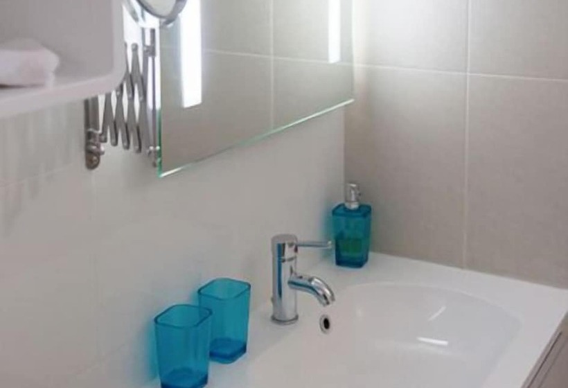 ペンション La Villa   Bordeaux Chambres D Hôtes