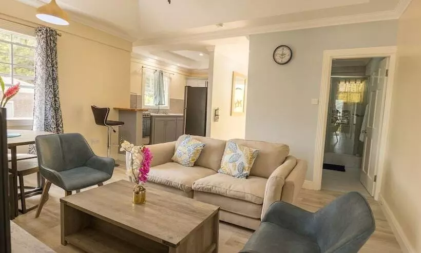 پانسیون Sea Piton View Apartment