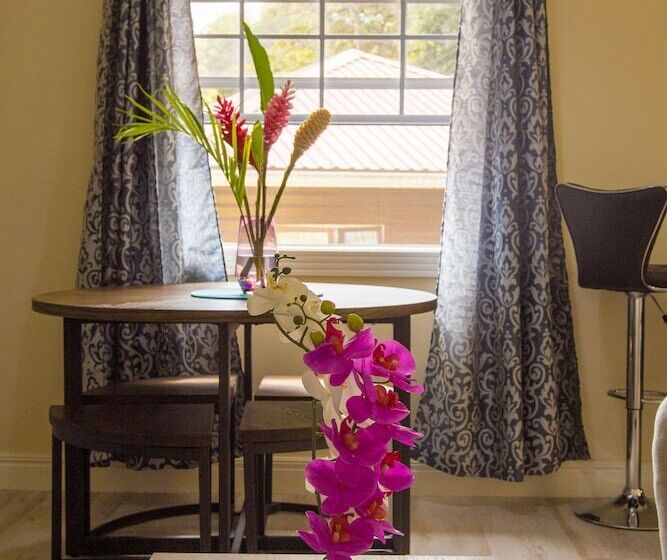 پانسیون Sea Piton View Apartment