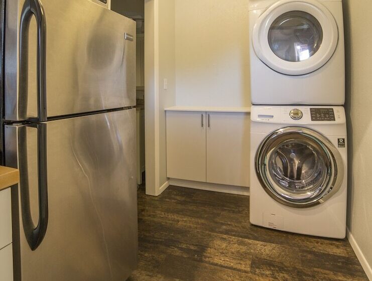 بنسيون Ski Inn