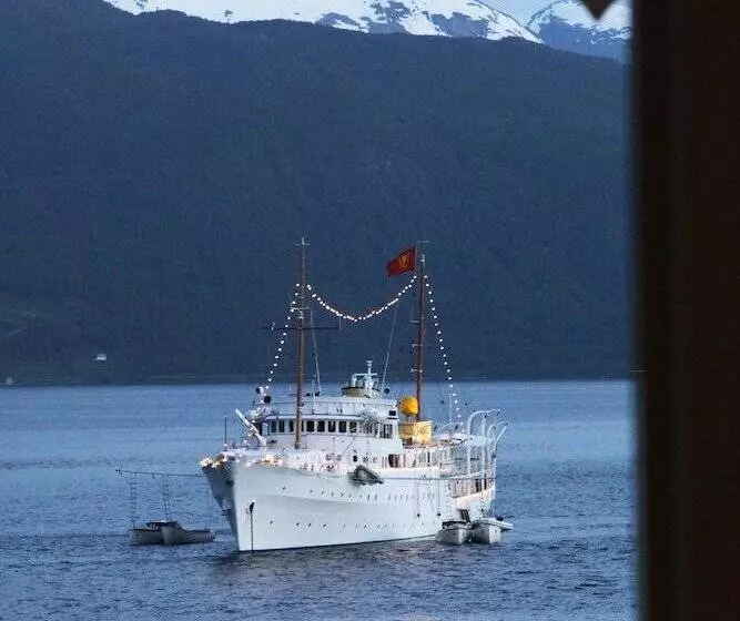 Rosendal Turisthotell