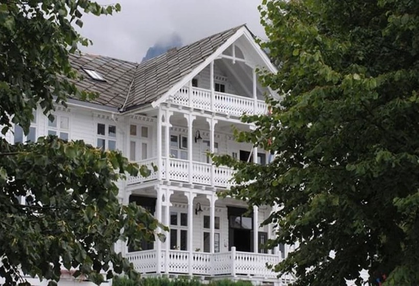 Rosendal Turisthotell