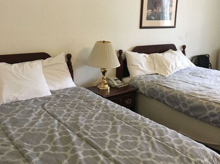 Scully S Manistee Outpost Motel