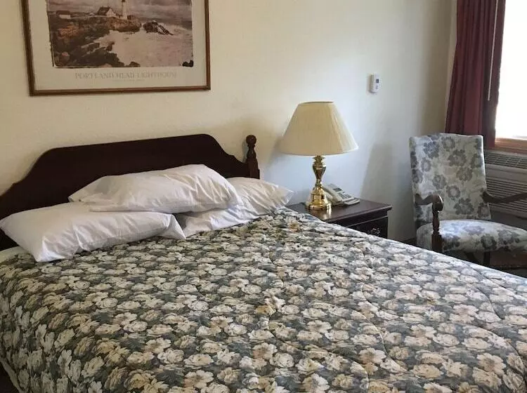 Scully S Manistee Outpost Motel